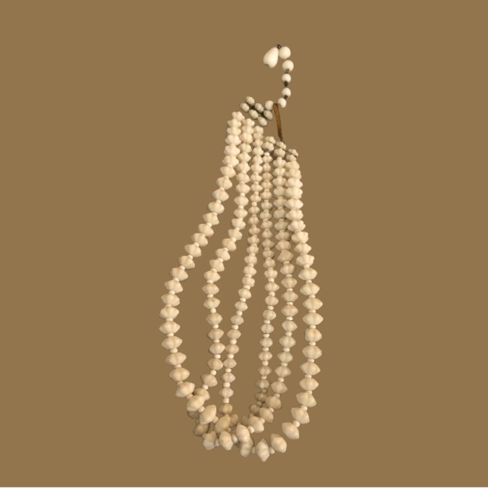 Vintage Three Strand Gradient White-Beaded Choker